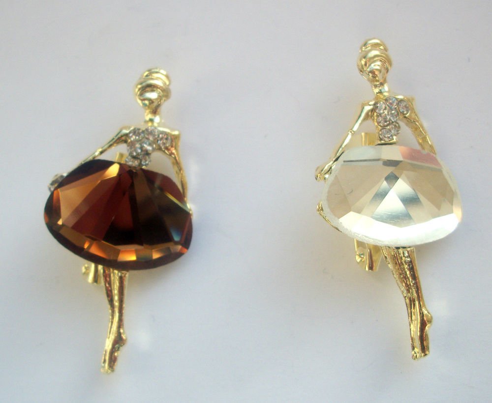 1 Ballerina Ballet Dancer Brooch Rhinestone Gold Tone Metal