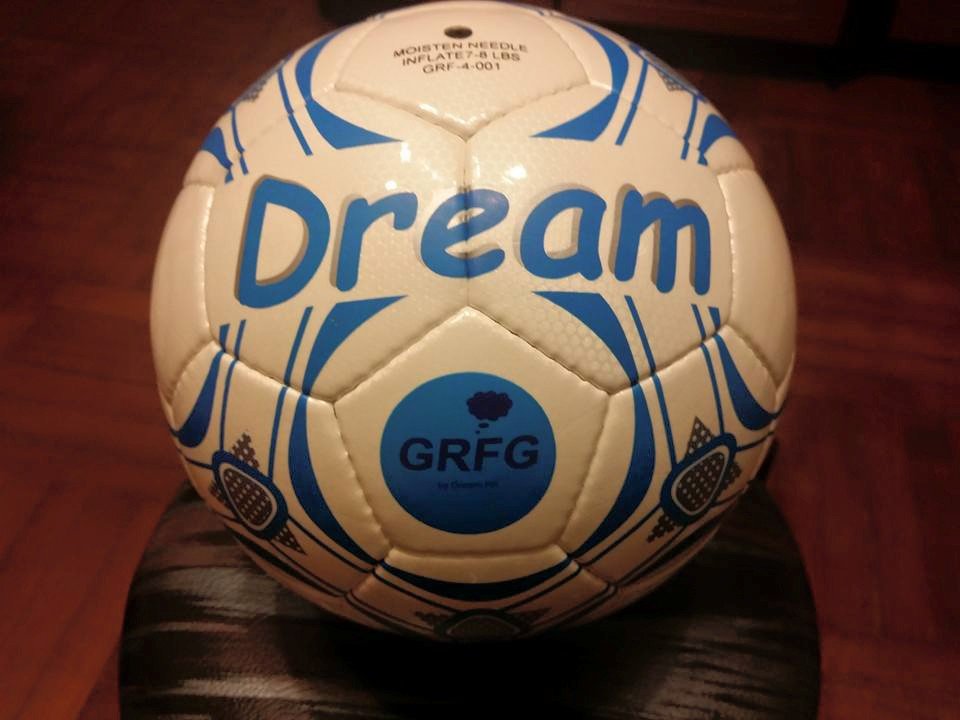Dream Football Size 4 (HKD150)