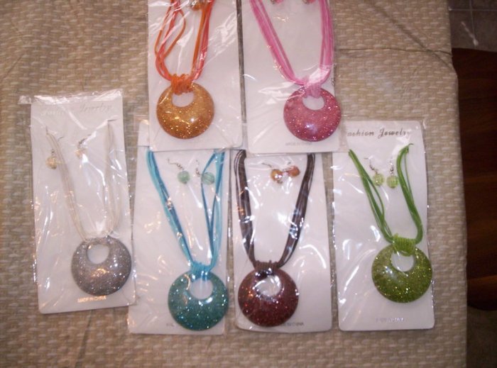 Large Pendant Necklace & Earring Set - Silver