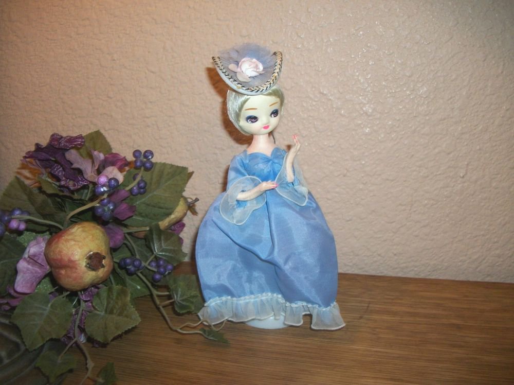 Charming Brinn's Pose Doll Blue Dress Stockingette Southern Belle VTG 1970's