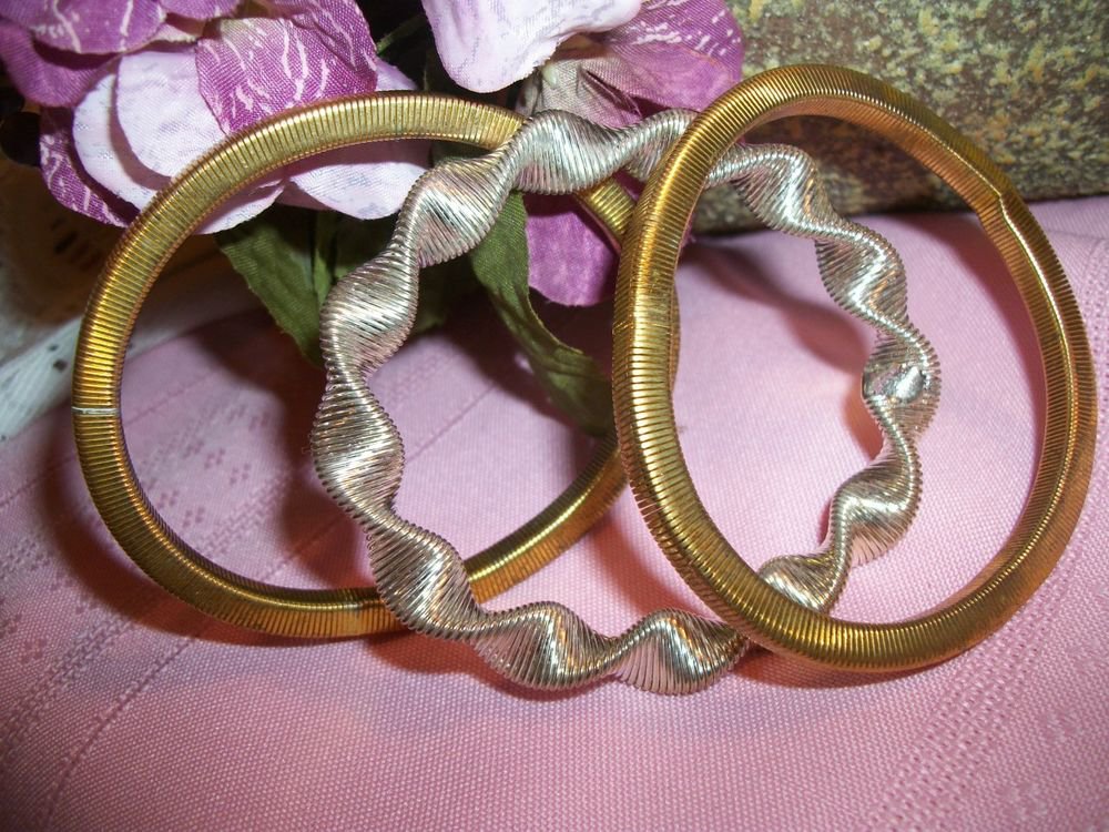 Stretchy Coiled Wire Slinky Slip-On Bangle Bracelets Set of 3 Vintage 1960's