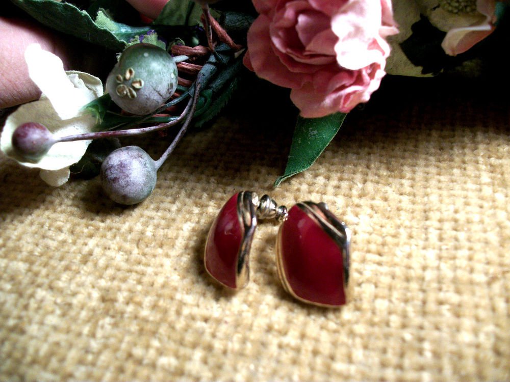 Post Earrings Short Drop Down Red Enamel Teardrop Vintage 1970's Fashion Jewelry