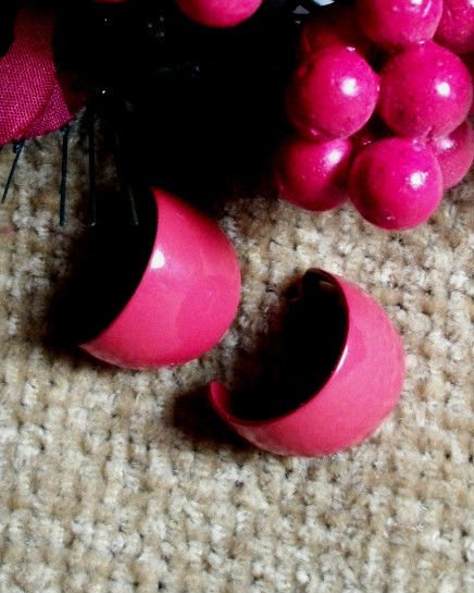 Red Enamel 3/4 Hoop Tapered Post Earrings Butterfly Backs VTG Fashion Jewelry
