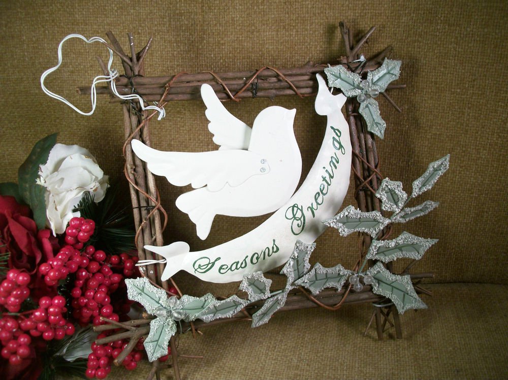 Season's Greetings White Dove and Holly Leaves on Grapevine Christmas Wall Decor