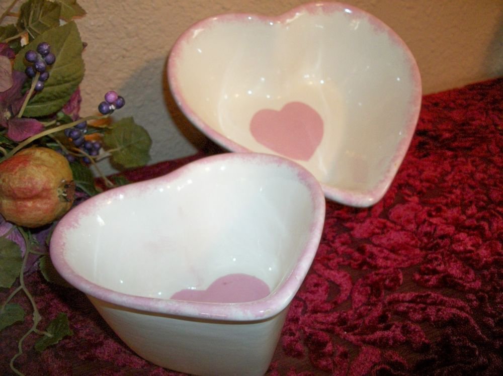 Nesting Bowls Pink & White Heart Hand Painted Ceramic Pottery VTG Serving Set