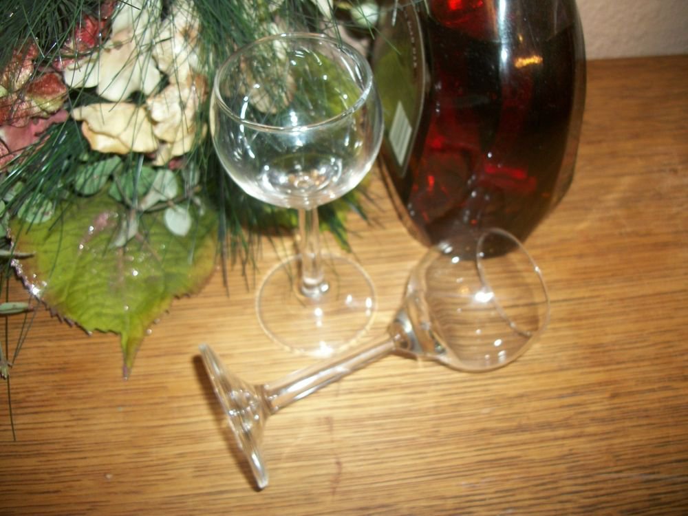 Wine Glass Liquoir Aperitif Stemware VTG 1960s's Clear Glasses Barware Set of 2