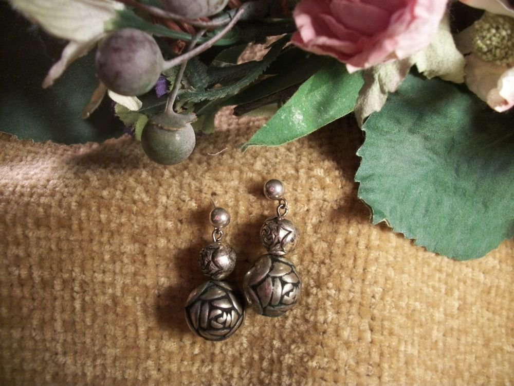 Earrings Silver Metal Rose Beads Dangle Ball Post VTG 1970's Evening Jewelry
