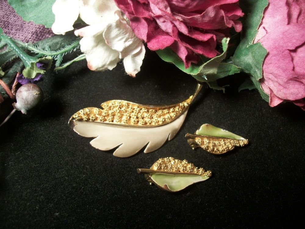 Brooch and Clip Earrings Enamel Set VTG 1950's Signed Jewelry B.S.K. Fall Leaf