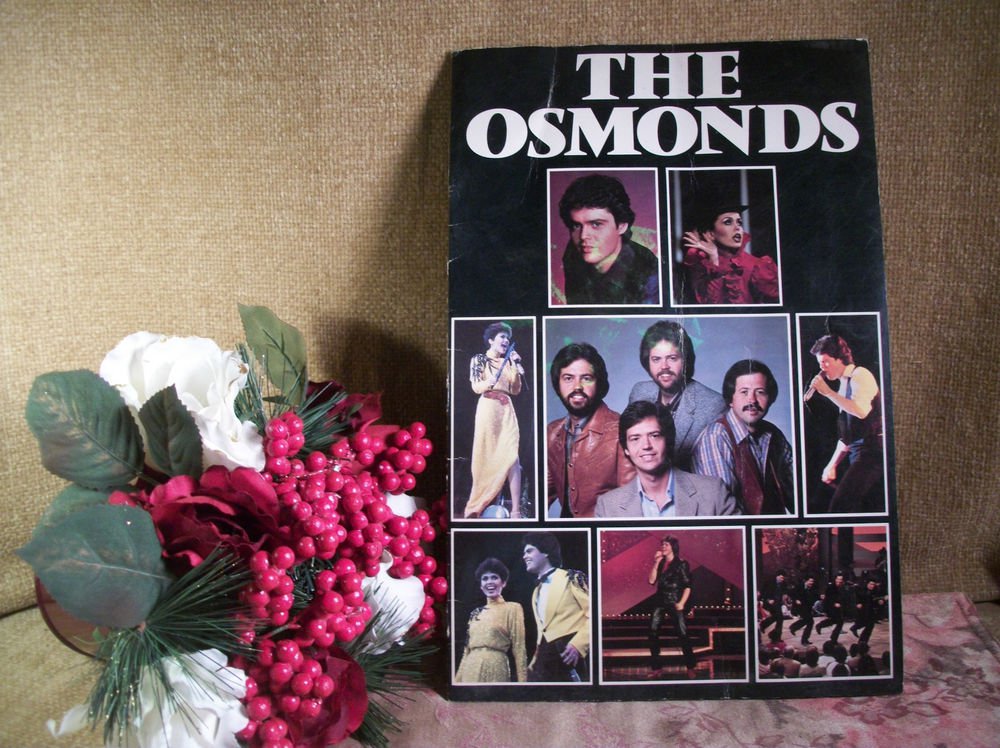 The Osmonds Concert Program 1982 Tour Book Souvenir VTG Collectible Marie Donny