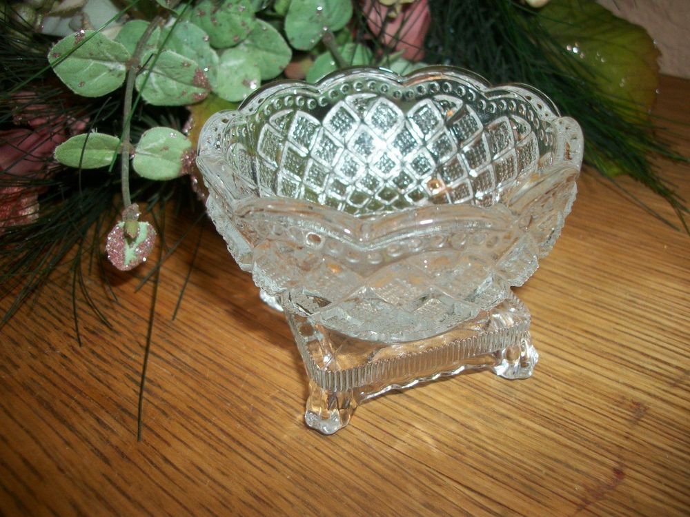 Crystal Jewelry Trinket Dish AVON Fostora Dresser Vanity Bowl VTG Collectible