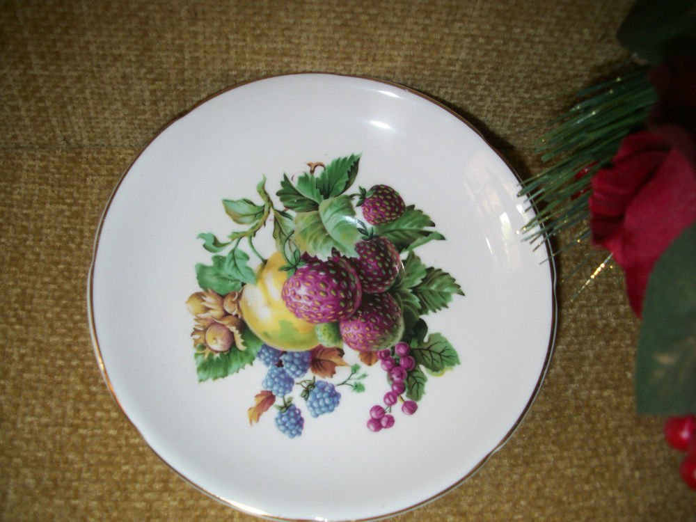 Royal Grafton Bone China Plate with Berries and Fruit Design Vintage Home Decor