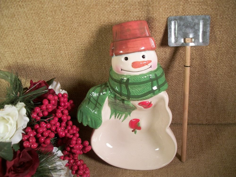 Mitford Snowman Bowl and Shovel Serving Set Hallmark Ceramic Christmas Tableware