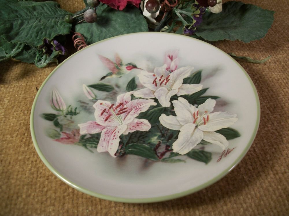 Lena Lici Decorative Plate Hummingbirds and Lilies Keepsake Dish VTG Home Decor