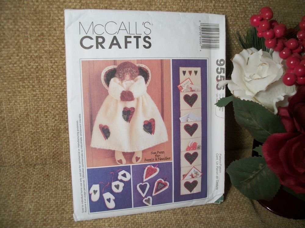 McCalls Christmas Crafts Pattern 9557 Angel Card Holder Heart Ornaments Mittens