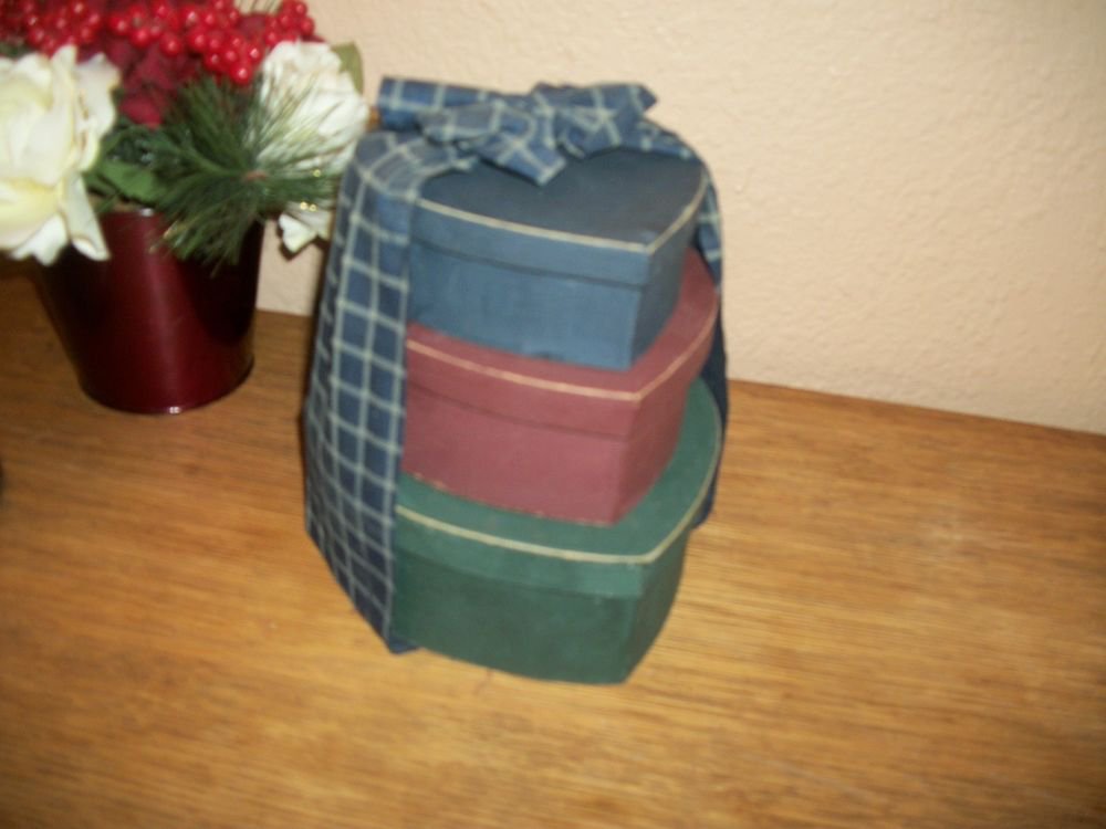 Nesting Box Set Three Heart Shape Red Blue Green Plaid Bow Covered Storage Decor