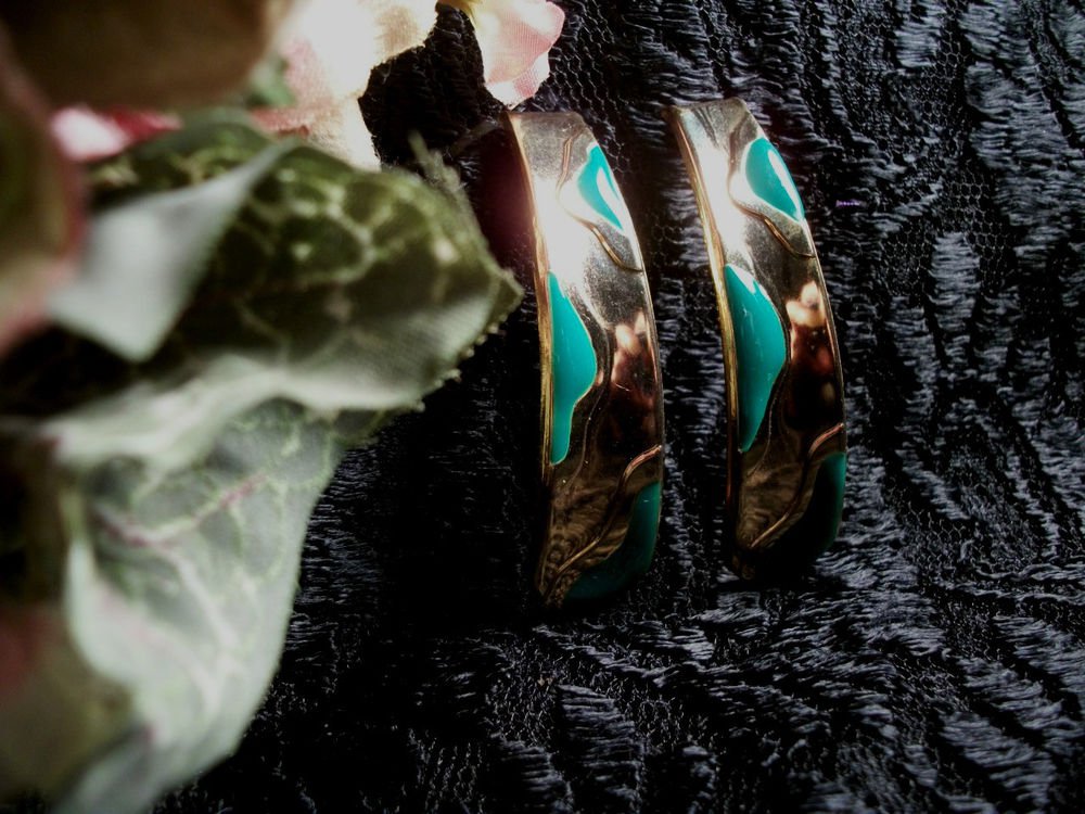 Drop Down Earrings Shiny Bright Gold Metal Teal Green Enamel VTG Fashion Jewelry