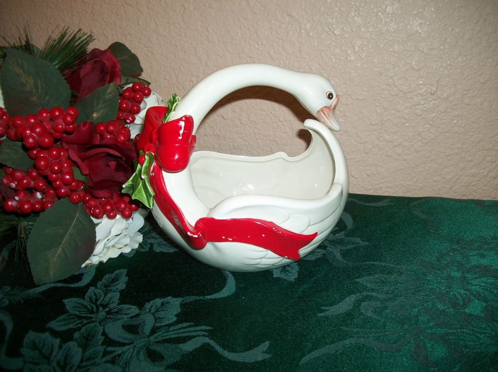 Christmas Goose Bowl VTG Fitz and Floyd Hand Painted Ceramic Tableware Decor