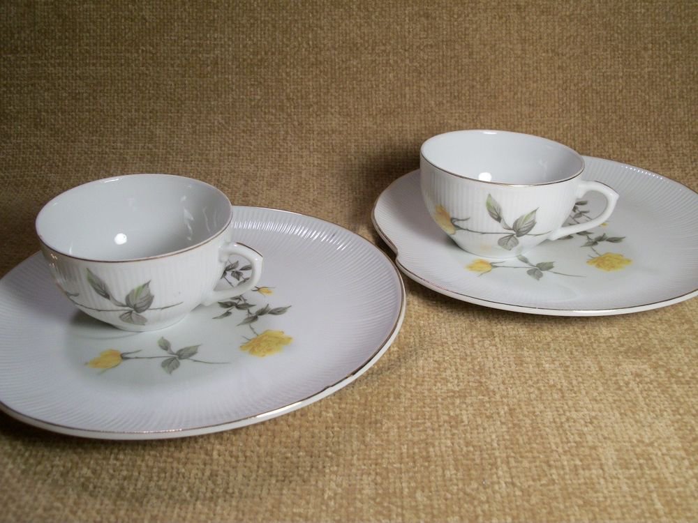 Yellow Rose Snack Sets Vintage Fine China Two Coffee Tea Cups 2 Dessert Plates