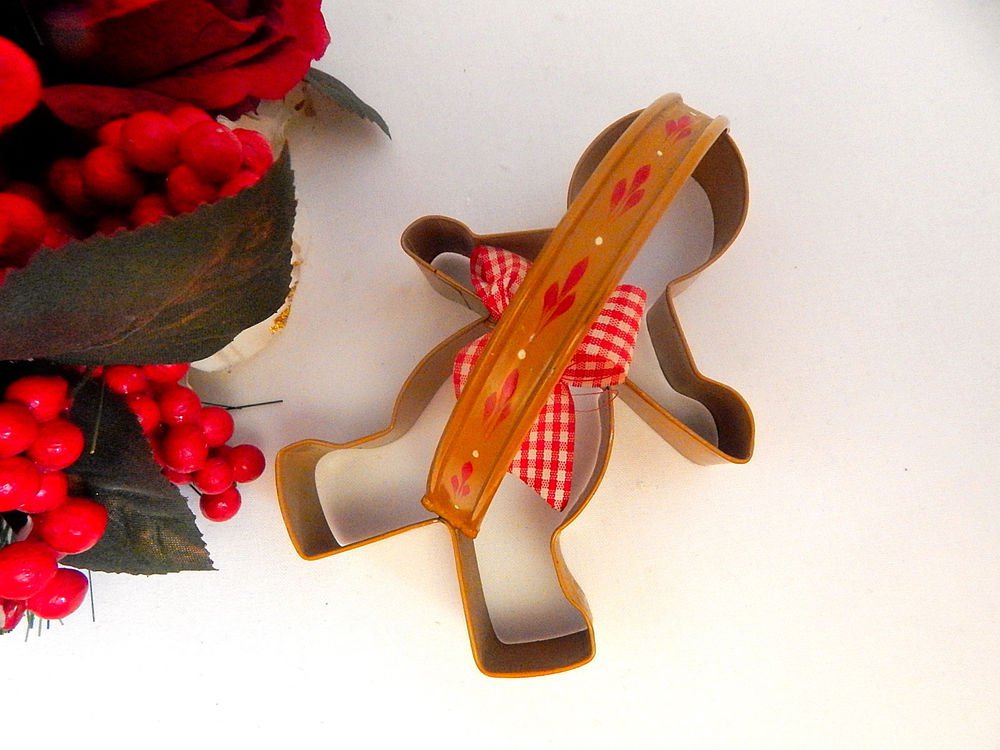 Gingerbread Man Cookie Cutter Handpainted Metal Christmas Decoration Baking Tool