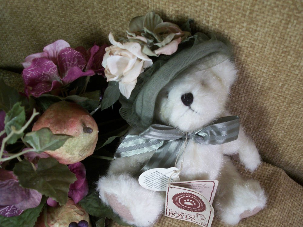 BOYDS Bear Mimi Chapeau 6" Plush Stuffed Animal Green Velour Hat Retired 918449