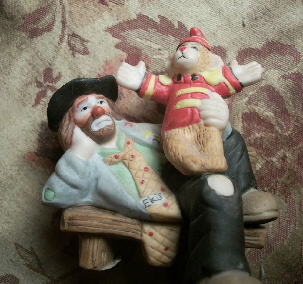 Emmettt Kelly Clown Porcelain Figurine Circus Monkey Bench Flambro Collectible