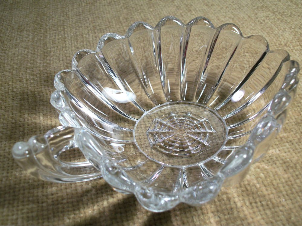 Depression Glass Bowl Ornate Art Deco Leaf Shape VTG Serving Sauce Candy Dish