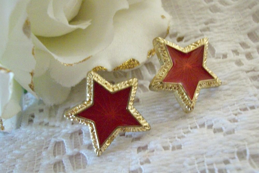 Red Star Earrings Shiny Gold Tone Metal Festive Holiday Patriotic Jewelry