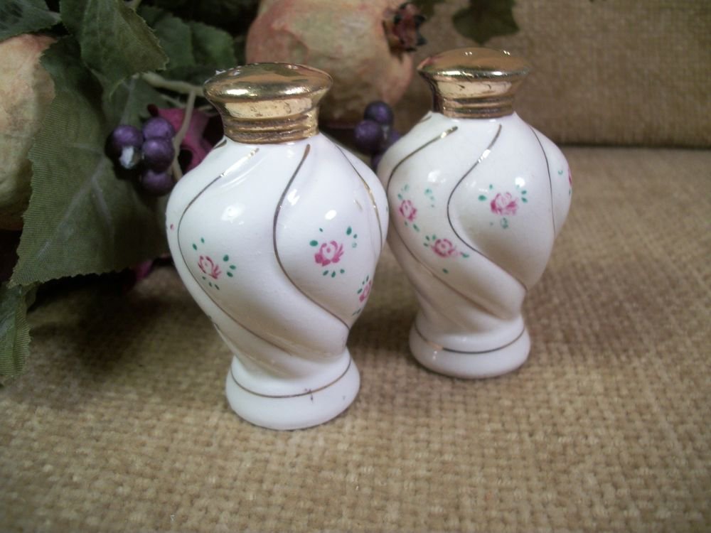 Salt and Pepper Shakers White Porcelain Pink Rose Gold Gilt VTG Japan Tableware