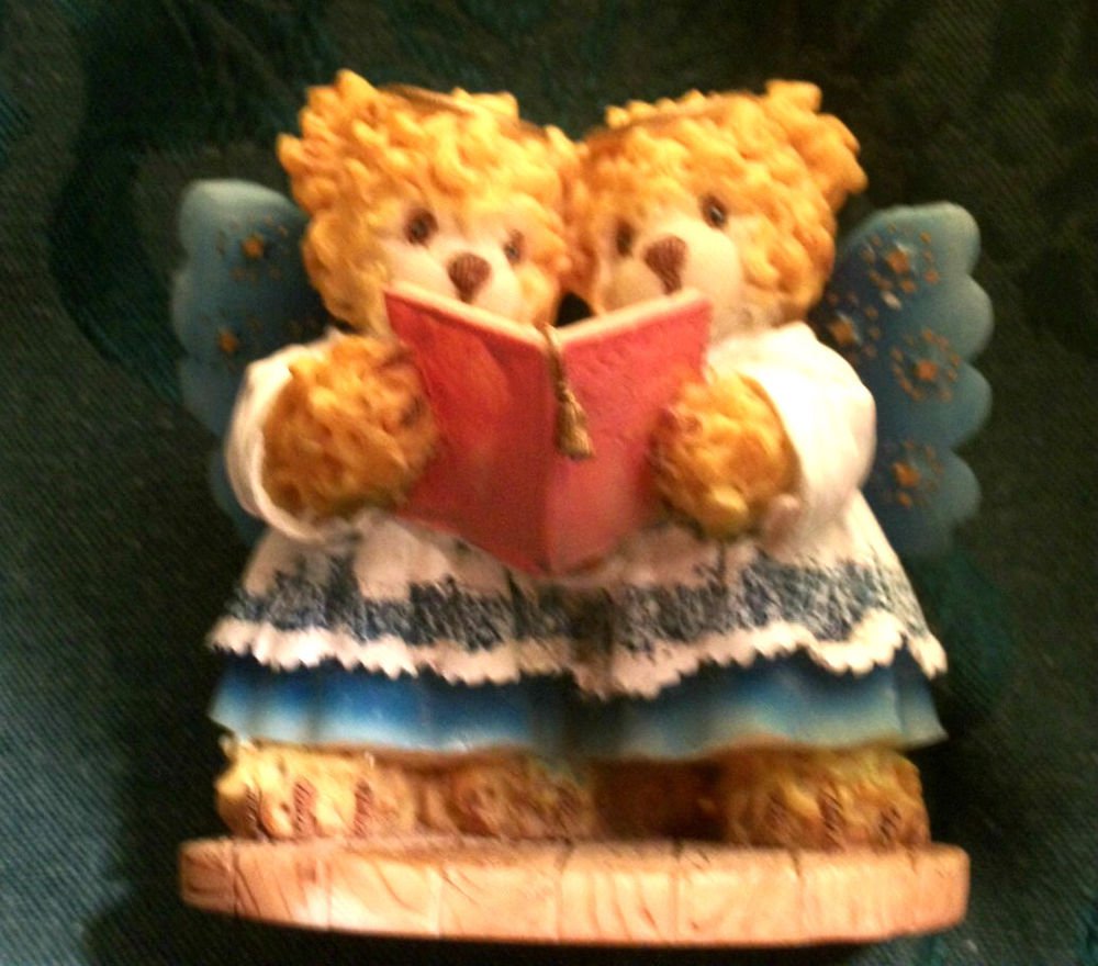 Choir Angel Bears Figurine House of Lloyd Bearsley Family Christmas Decoration