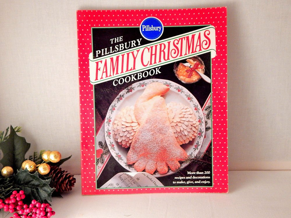 Pillsbury Family Christmas Cookbook Holiday Recipes Entertaining Food Gifts VTG