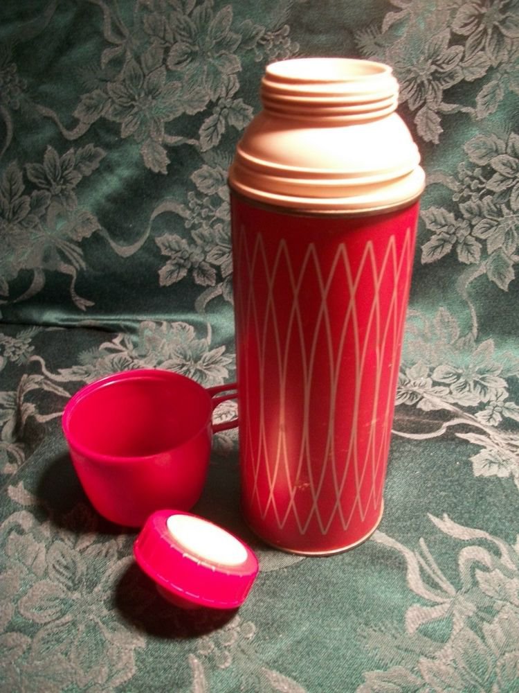 Classic Red Thermos Icy Hot One Pin Vacuum Bottle VTG Beverage Container