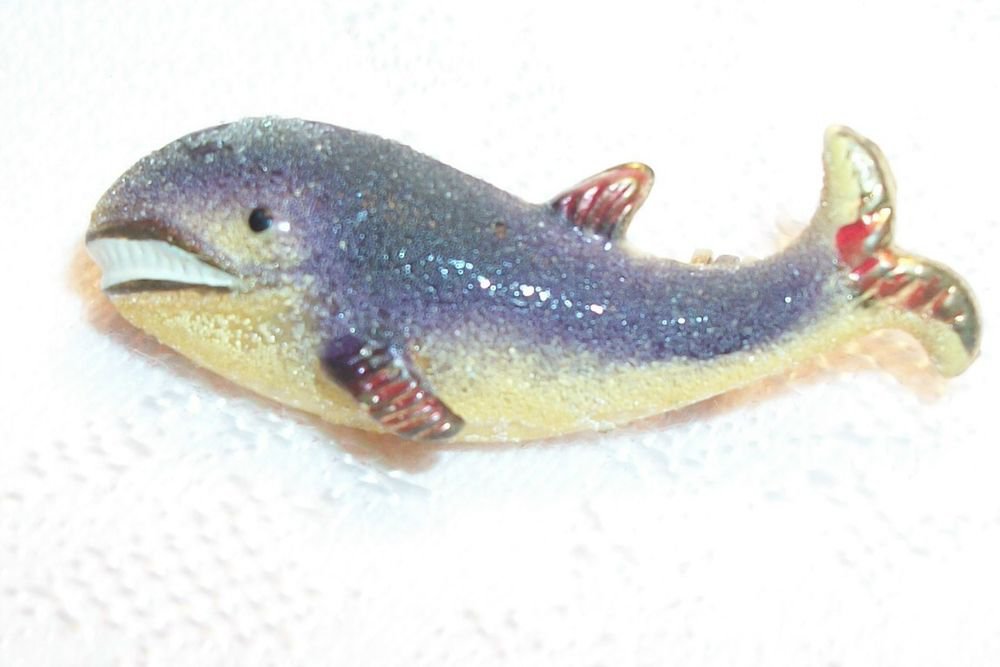 Vintage Whale Lapel Pin Enameled Purple Blue Orca Brooch Goldtone Metal Jewelry