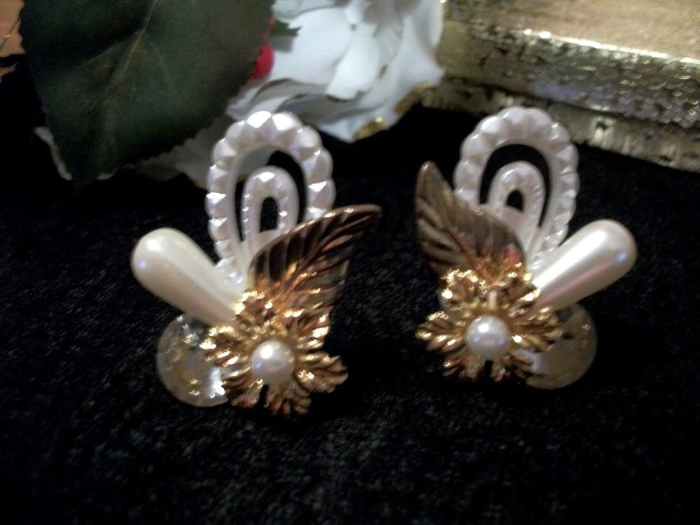 Earrings White Faux Pearl Bead Ornate Clip-On Gold Floral VTG Costume Jewelry