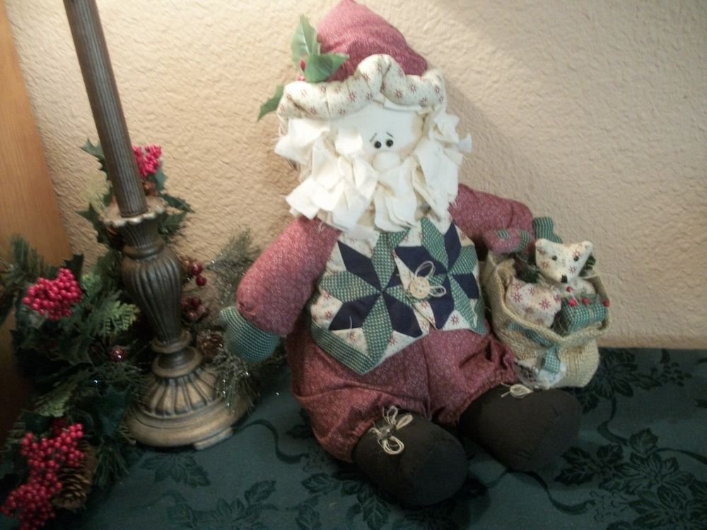 Santa Claus House of Lloyd VTG Christmas Decor Country Quilt Fabric 14" Doll