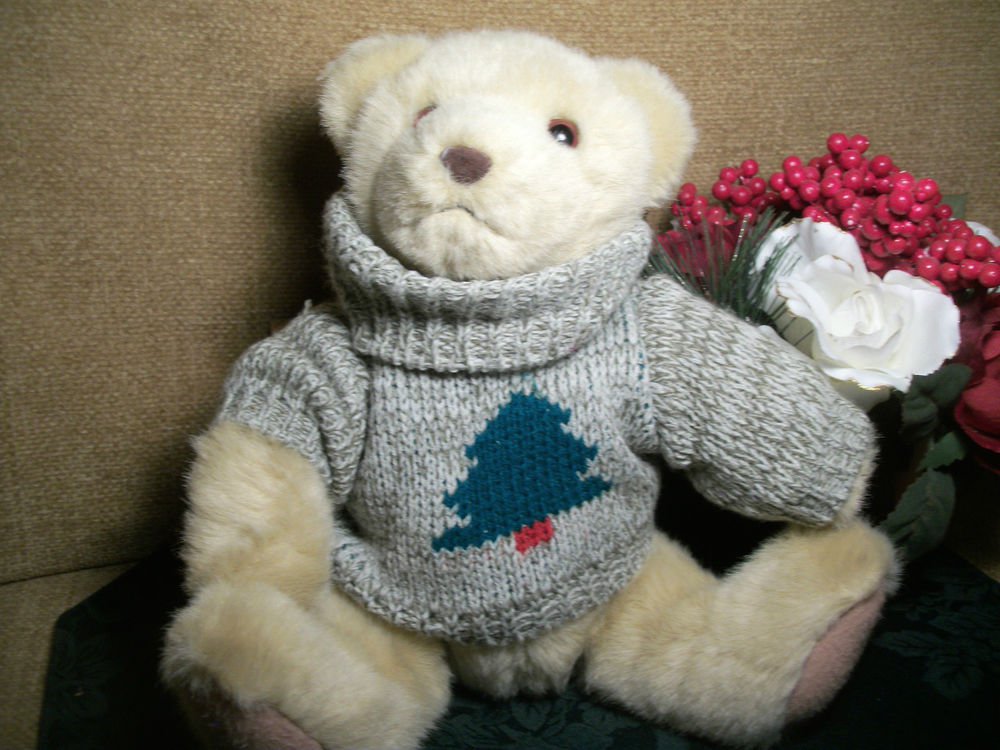 Christmas Teddy Bear HALLMARK Collectible 11" Stuffed Plush Winter Decoration