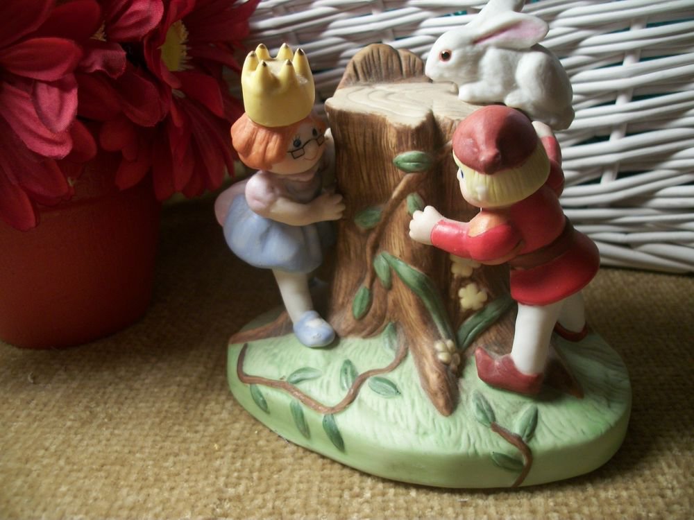 VTG Enesco Porcelain Figurine Children Playing Boy Prince Girl Princess Rabbit