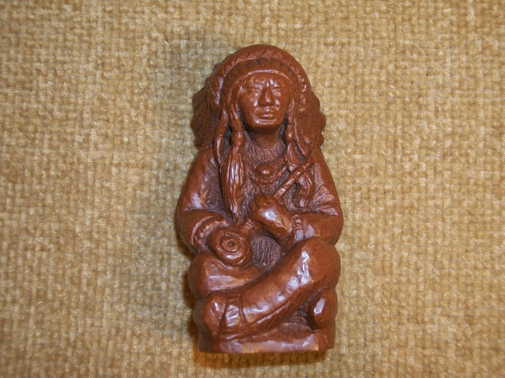 RARE VTG Red Mill Mfg Pecan Wood Figurine American Indian Chief Sitting w/ Pipe
