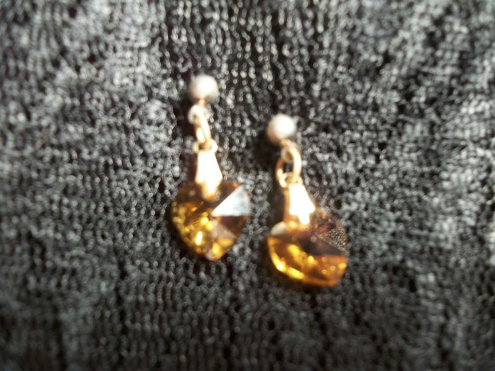 Crystal Hearts Dangle Earrings Translucent Amber Elegant Romantic VTG Jewelry