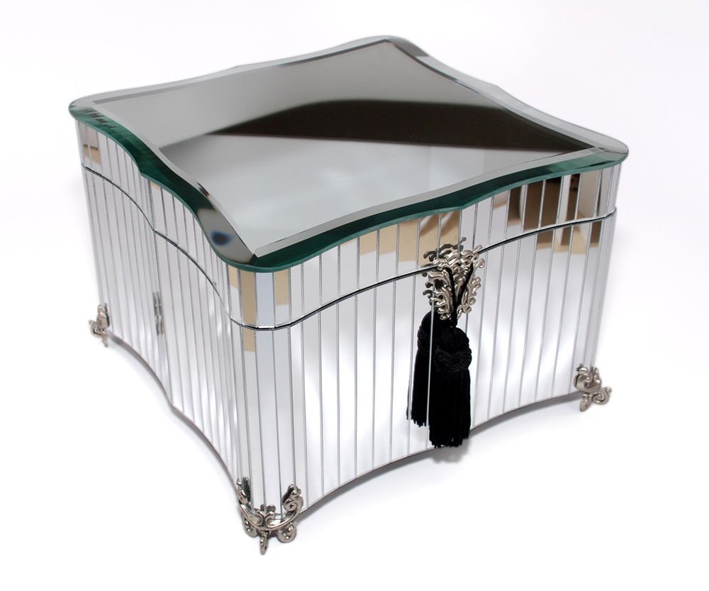 Decorebay Hand made Glass Glamour Mirrored Jewelry Box