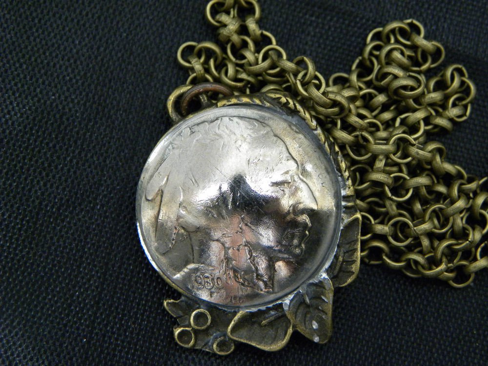 Vintage necklace Authentic 1930 Buffalo Indian Head coin Antique Bronze plate