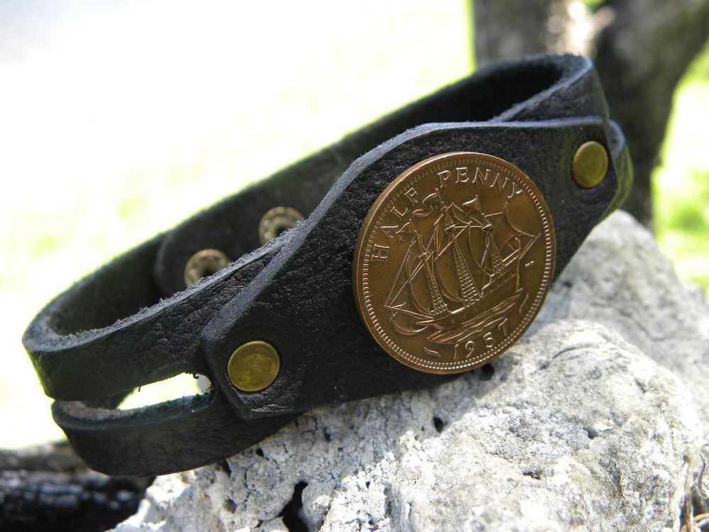 Handmade cuff Bracelet wristband Buffalo Leather UK Great Britain 1957 coin