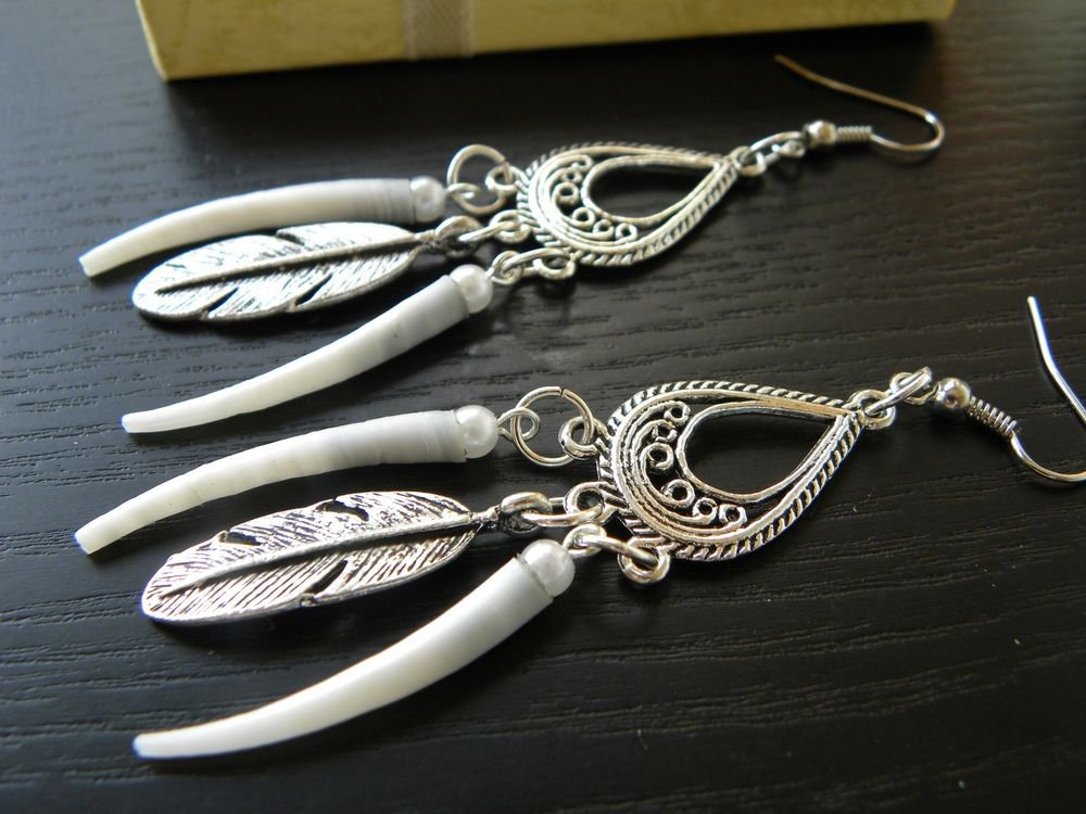 Fine Earring handmade Indian style with Dentalium shell Fine earrings