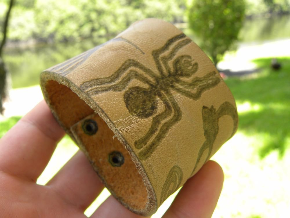 Bracelet Spider Hummingbird Monkey Nazca Lines Peru authentic Buffalo leather