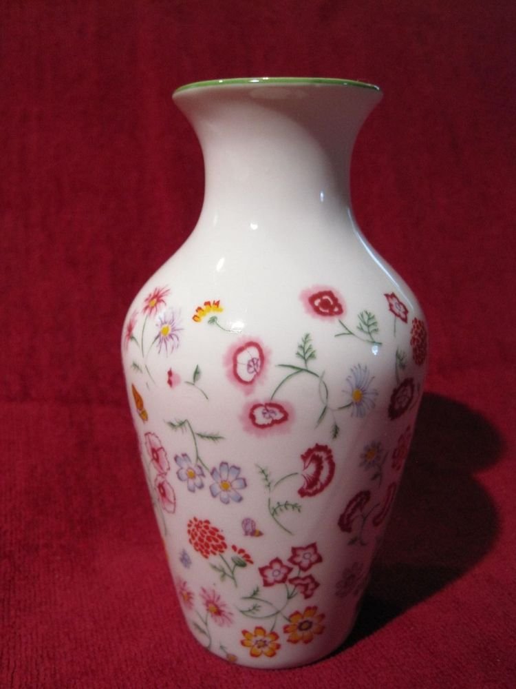 Vase Hallmark Bath Collection Variety of Flowers Pattern Bud