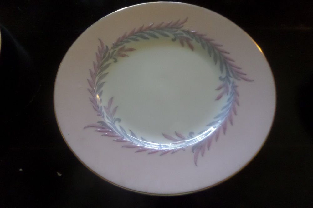 6 MINT VINTAGE MINTON CHINA PINK MALTA S-676 SET 6 SALAD PLATES LAUREL GOLD