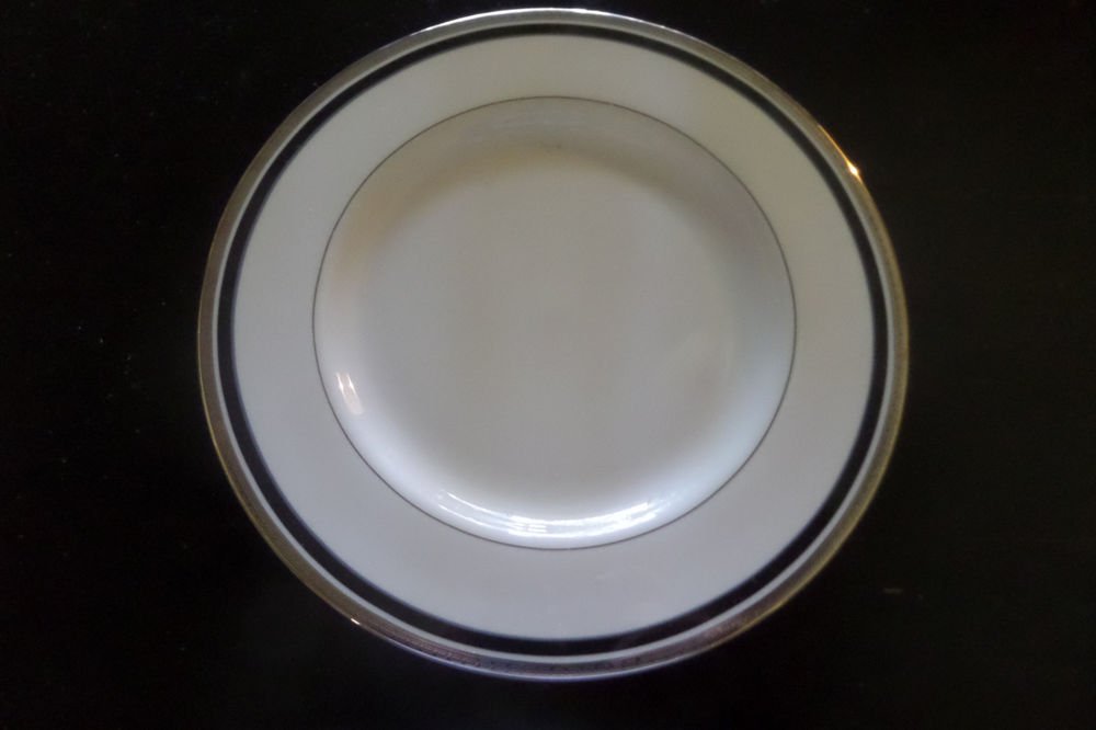 4 PICKARD CHINA DIPLOMAT 10 3/4" DINNER PLATE PLATINUM TRIM W/ BLACK BAND USA