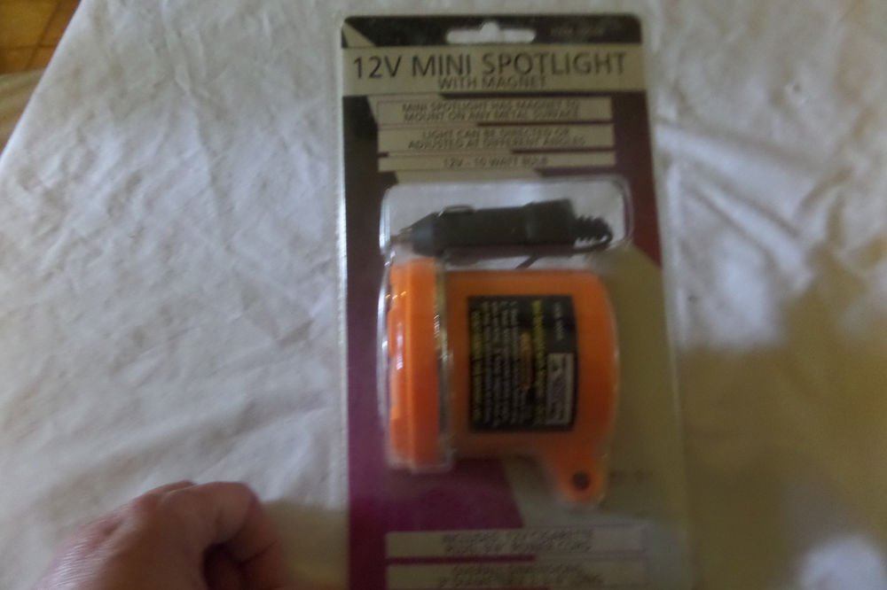 Habor Freight 12V Mini Spotlight With Magnet Base 10 Watt Bulb 9'4"