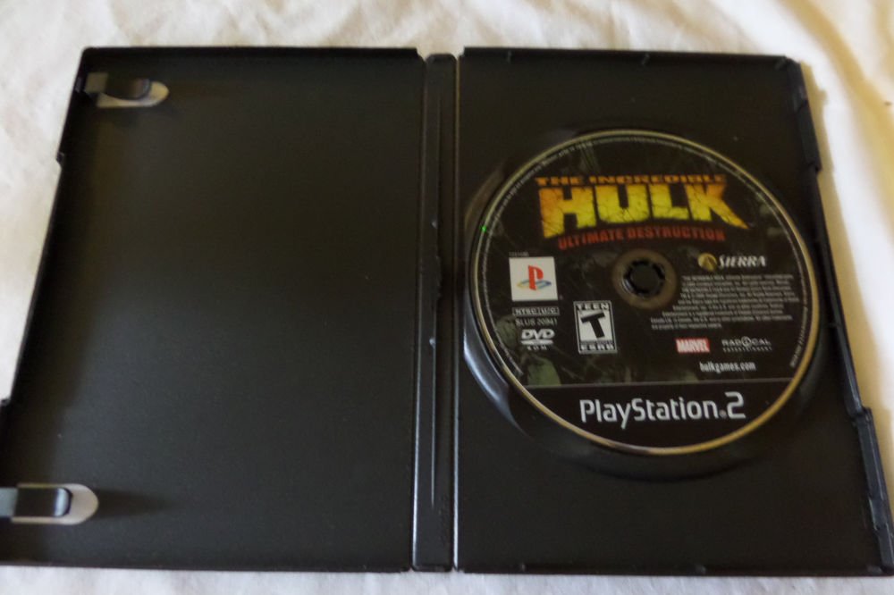 Incredible Hulk: Ultimate Destruction (Sony PlayStation 2game disc only