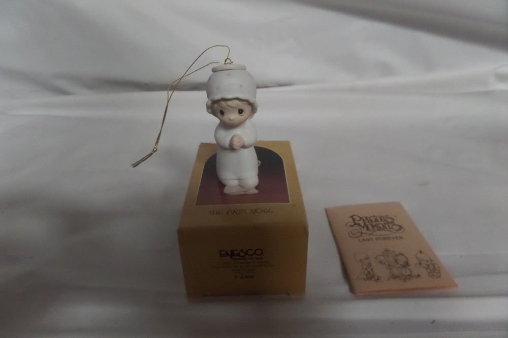Precious Moments 1982 The First Noel E-2368