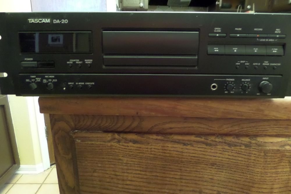 Tascam DA20 DAT Recorder Digital Audio Tape